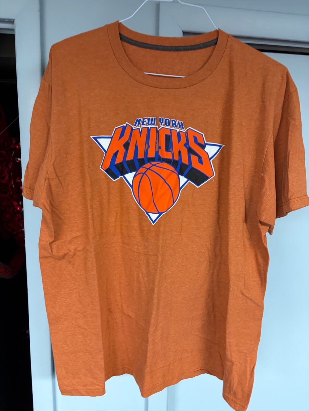 New York Knick’s NBA logo basketball team shirt adult size XL T Shirt finals